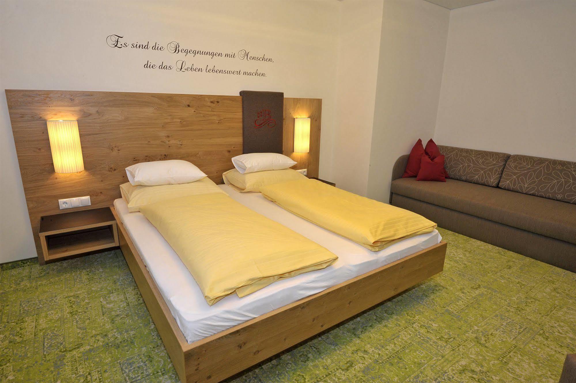 Barbara & Aparthotel 4*